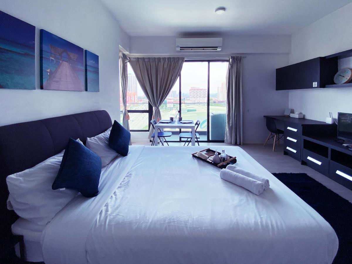 Lily & Loft - The Grand Sofo, Petaling Jaya Apartment Ngoại thất bức ảnh