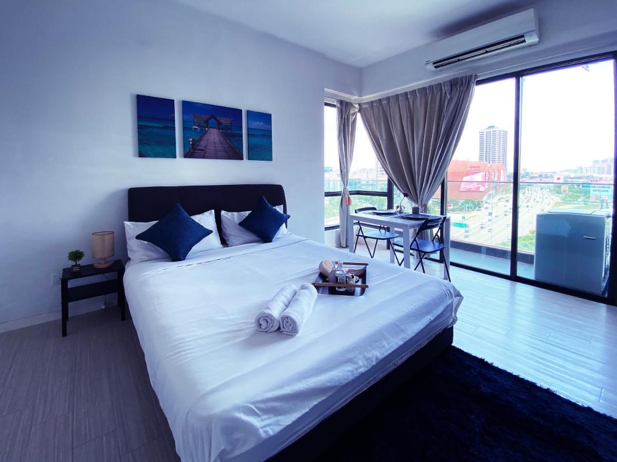 Lily & Loft - The Grand Sofo, Petaling Jaya Apartment Ngoại thất bức ảnh