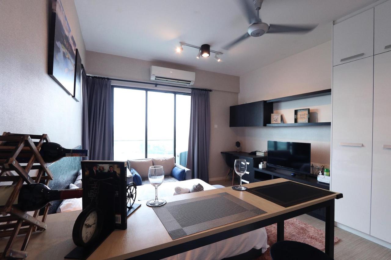 Lily & Loft - The Grand Sofo, Petaling Jaya Apartment Ngoại thất bức ảnh